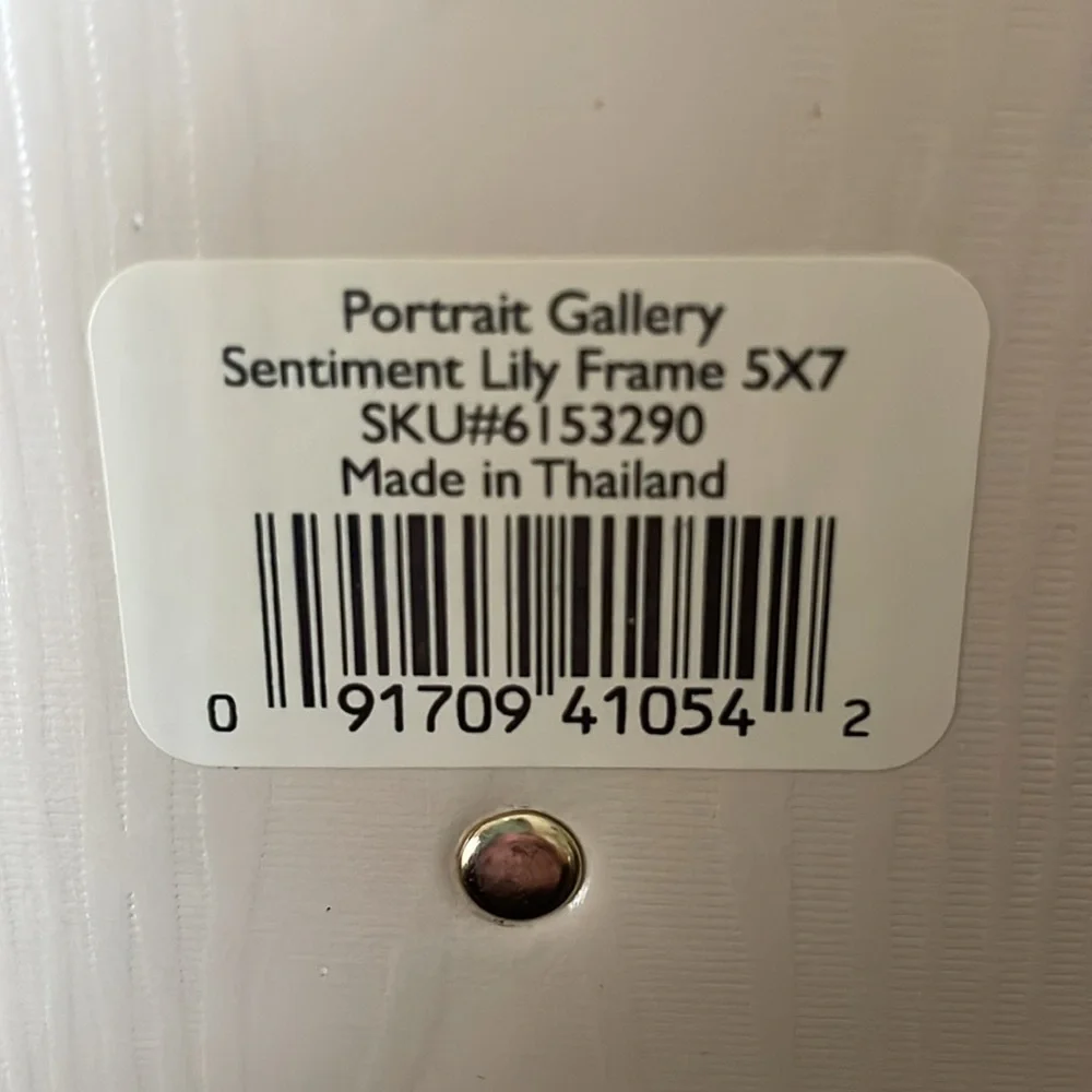 Lenox Sentiment Lily Porcelain Picture Frame 12 x 10 Holds 5 X 7 Photo - Picture 3 of 5